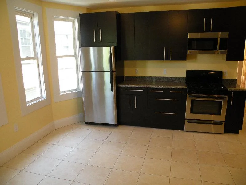 3 bed, 1 bath apartment for rent at 3147-3149 Washington St Unit 1, Jamaica Plain — photo 17 of 21