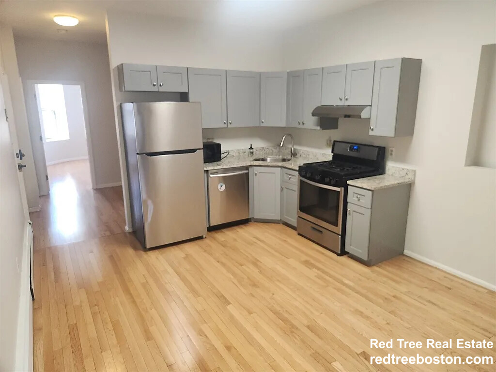 3 bed, 1.5 bath apartment for rent at 3148 Washington St Unit 2, Jamaica Plain