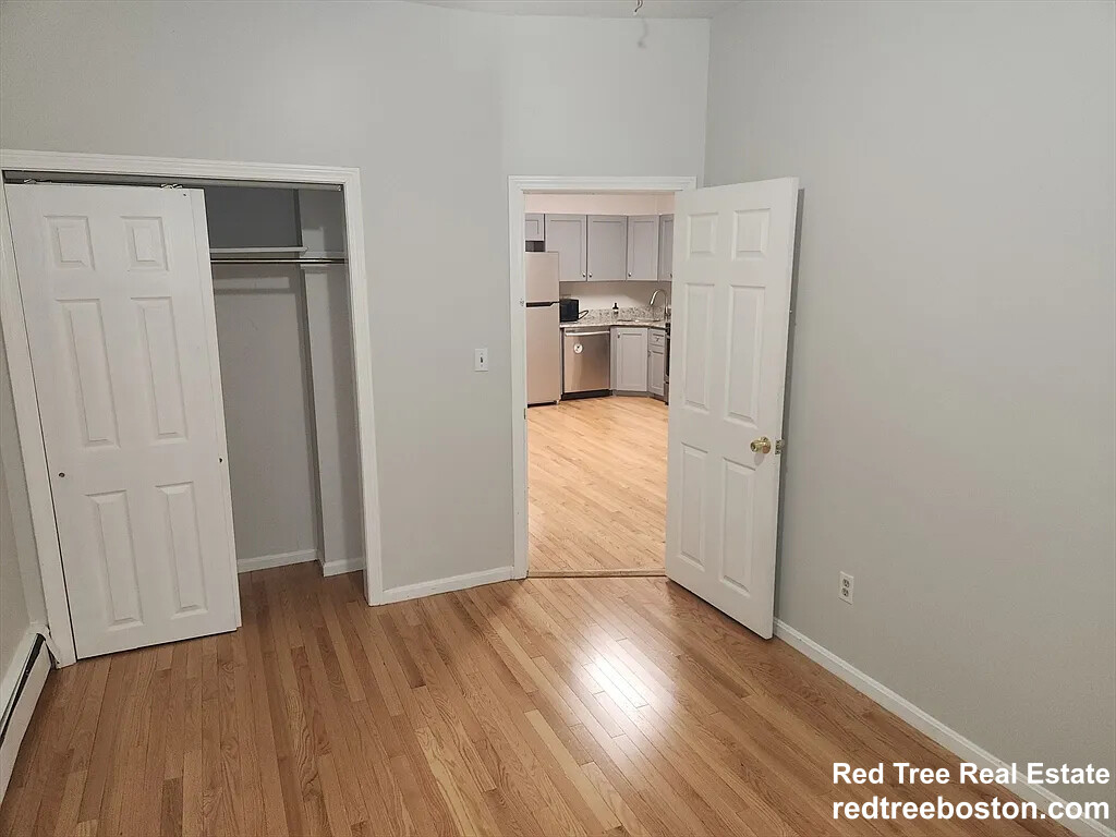 3 bed, 1.5 bath apartment for rent at 3148 Washington St Unit 2, Jamaica Plain — photo 8 of 9