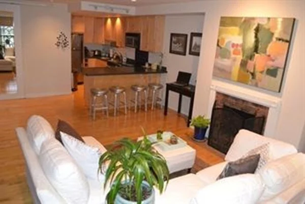 Studio bed, 1 bath apartment for rent at 315-317 Beacon St Unit 1, Back Bay — photo 5 of 11