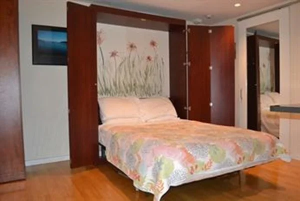 Studio bed, 1 bath apartment for rent at 315-317 Beacon St Unit 1, Back Bay — photo 8 of 11