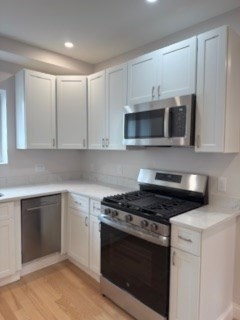 2 bed, 1 bath apartment for rent at 315 Albion St Unit 1, Wakefield — photo 2 of 21