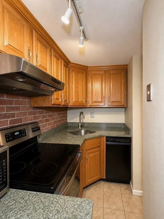 1 bed, 1 bath apartment for rent at 315 Beacon St Unit 5, Back Bay — photo 13 of 16