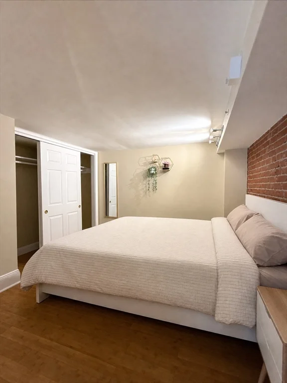 1 bed, 1 bath apartment for rent at 315 Beacon St Unit 5, Back Bay — photo 11 of 16