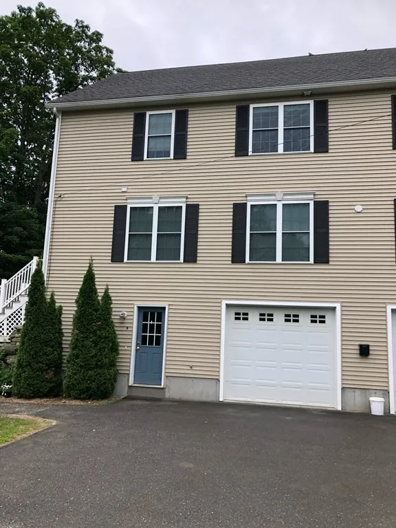 3 bed, 2 bath apartment for rent at 315 Central Unit B, Acton — photo 1 of 34