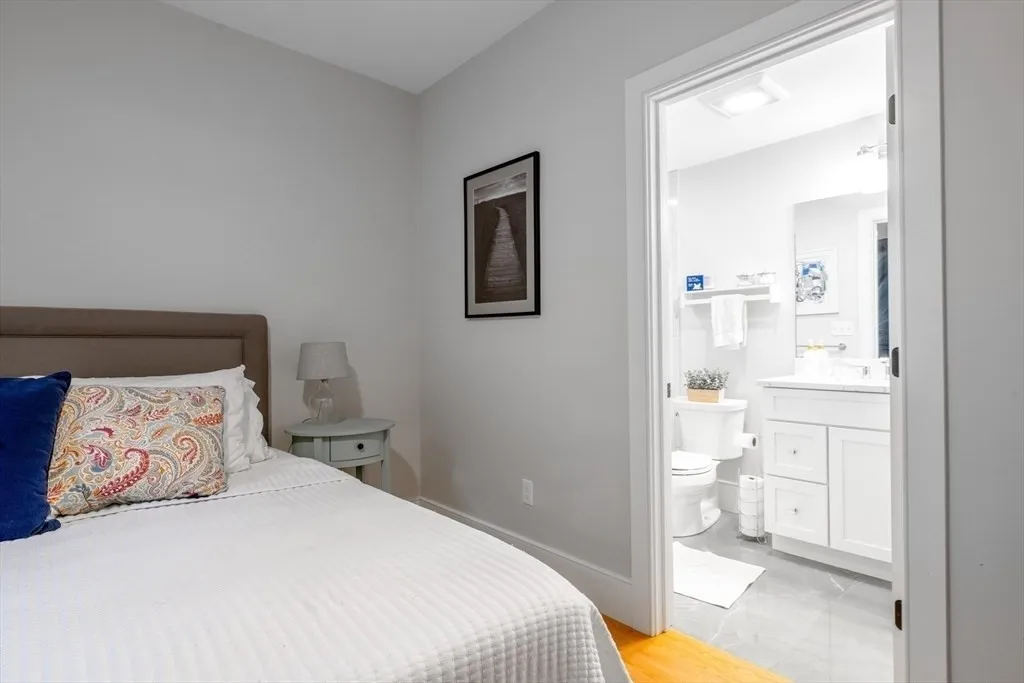 2 bed, 2 bath apartment for rent at 315 College Farm Rd Unit 1, Waltham — photo 8 of 15