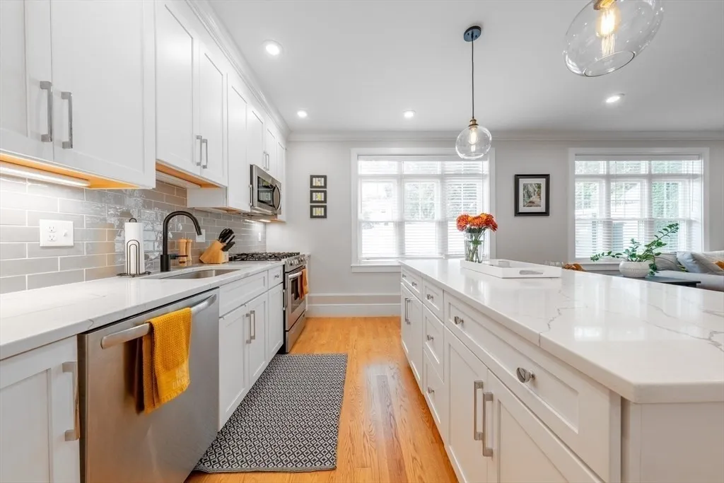 2 bed, 2 bath apartment for rent at 315 College Farm Rd Unit 1, Waltham — photo 1 of 15