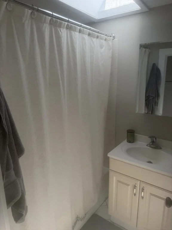 1 bed, 1 bath apartment for rent at 315 Common St Unit 3, Watertown — photo 5 of 8