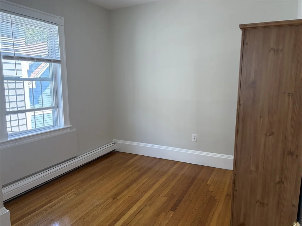 1 bed, 1 bath apartment for rent at 315 Elm St Unit 3, Wellington-Harrington — photo 6 of 11