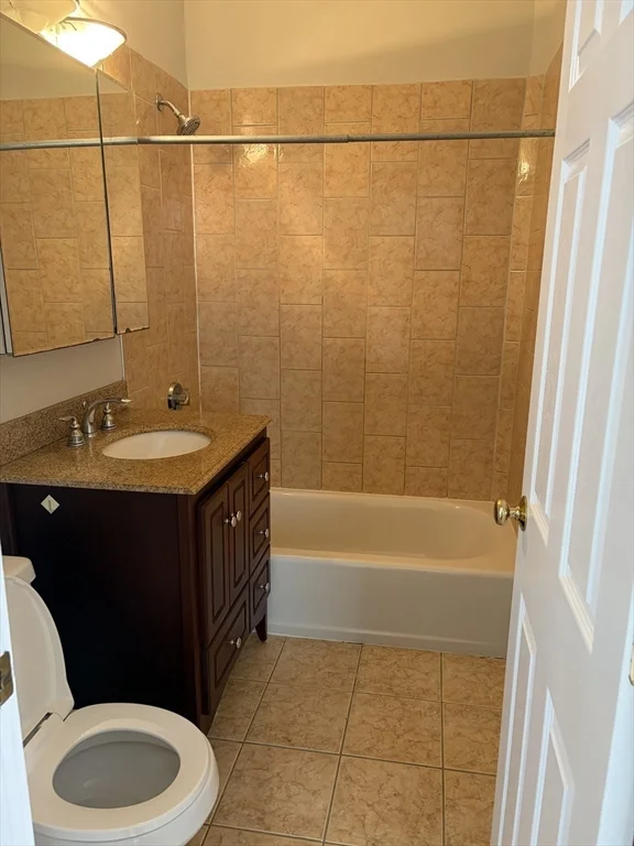 1 bed, 1 bath apartment for rent at 315 Elm St Unit 3, Wellington-Harrington — photo 9 of 11