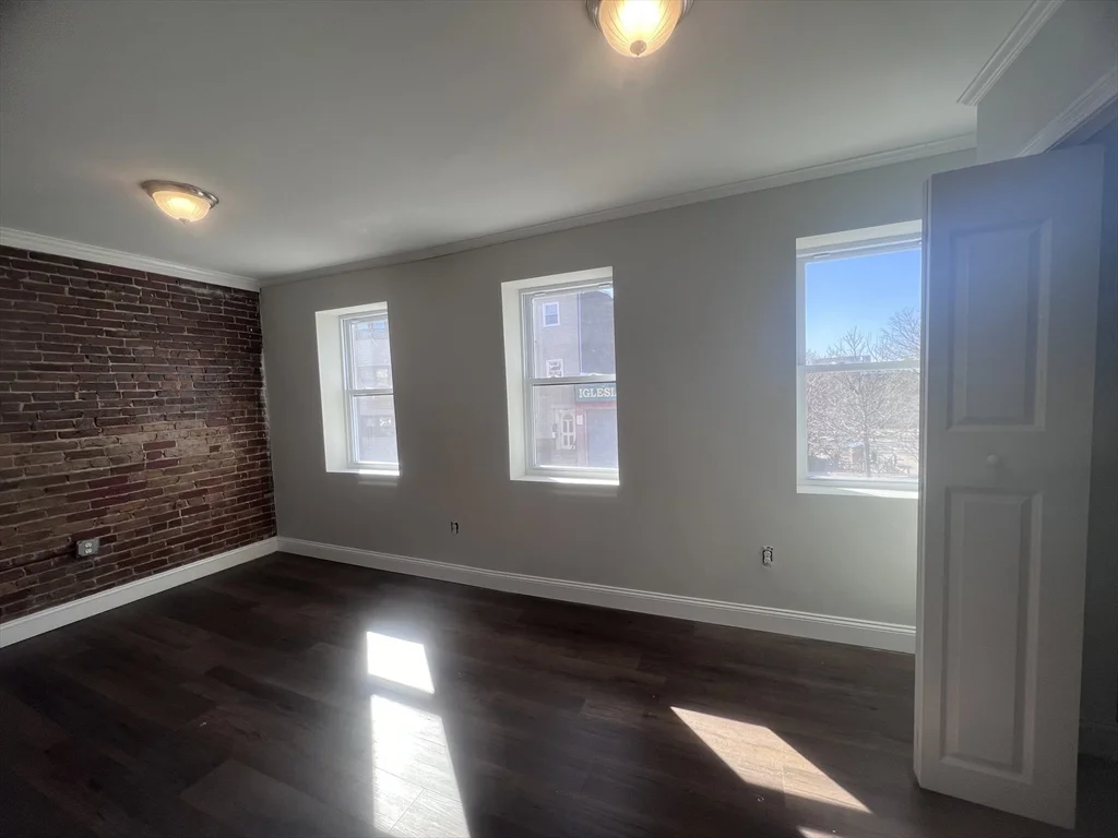 1 bed, 1 bath apartment for rent at 315 Meridian St Unit 2, East Boston — photo 9 of 9