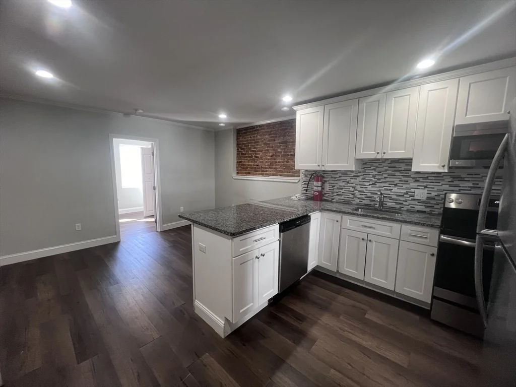 1 bed, 1 bath apartment for rent at 315 Meridian St Unit 2, East Boston — photo 3 of 9