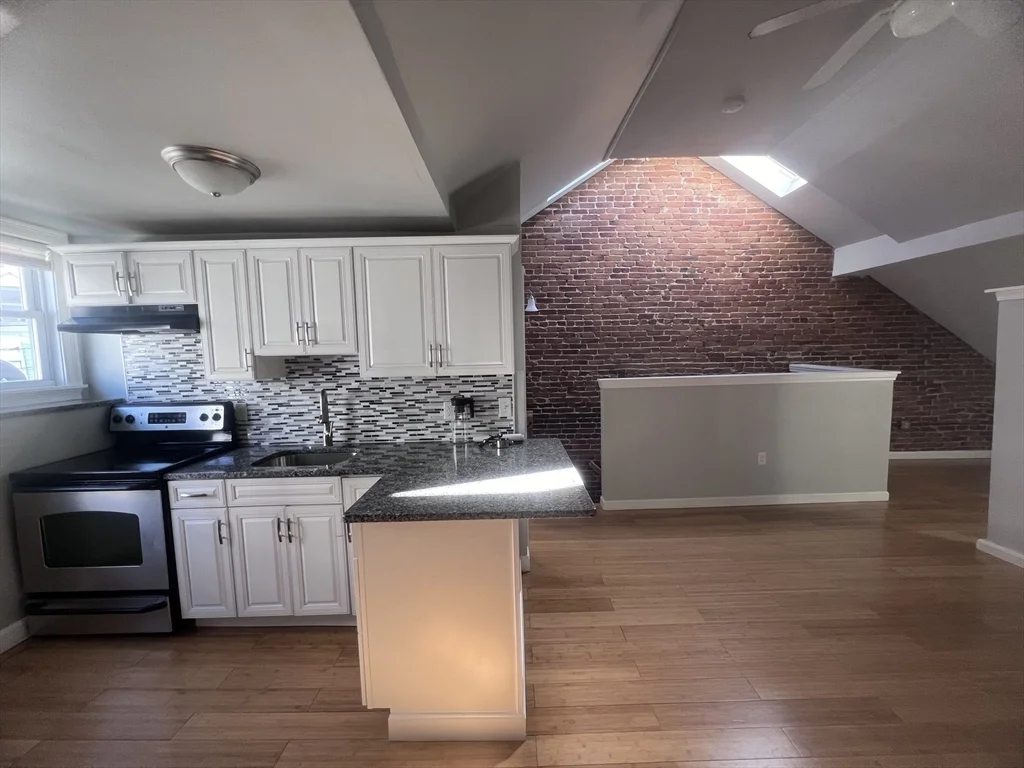 1 bed, 1 bath apartment for rent at 315 Meridian St Unit 3, East Boston — photo 3 of 9