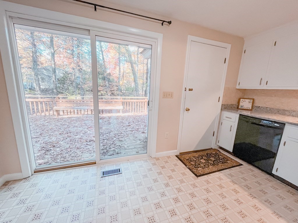2 bed, 1 bath apartment for rent at 315 Oak St Unit 1, Norton — photo 13 of 19