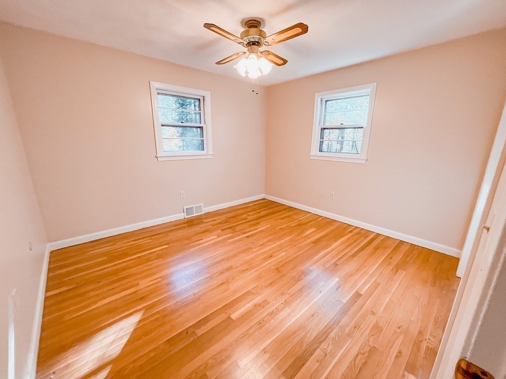 2 bed, 1 bath apartment for rent at 315 Oak St Unit 1, Norton — photo 11 of 19
