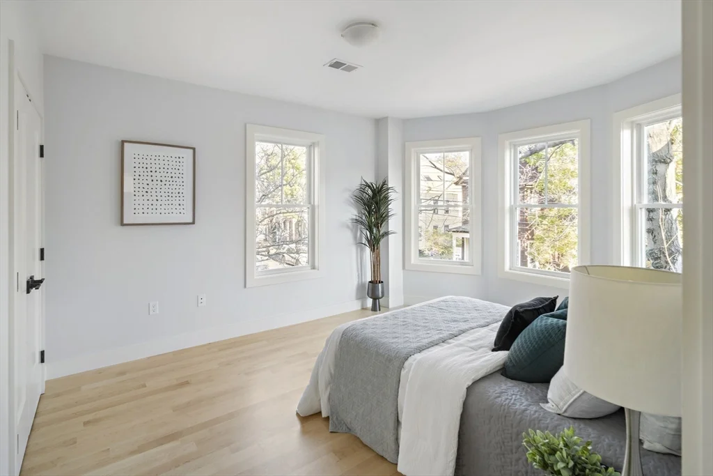 4 bed, 3 bath apartment for rent at 315 Pearl St Unit 0, Cambridgeport — photo 10 of 34