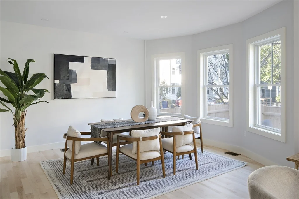 4 bed, 3 bath apartment for rent at 315 Pearl St Unit 0, Cambridgeport — photo 5 of 34