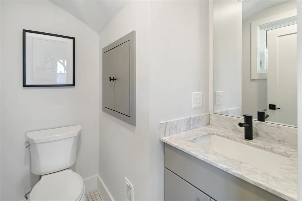 4 bed, 3 bath apartment for rent at 315 Pearl St Unit 0, Cambridgeport — photo 8 of 34