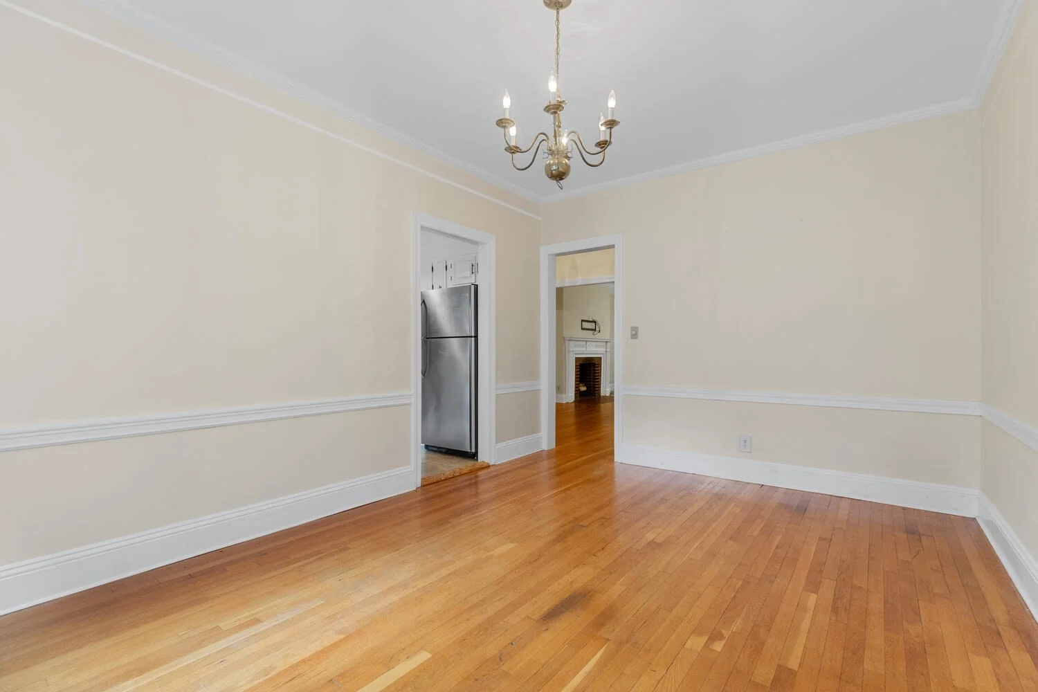 2 bed, 2 bath apartment for rent at 315 Tappan Unit 1, Brookline Hills — photo 9 of 28