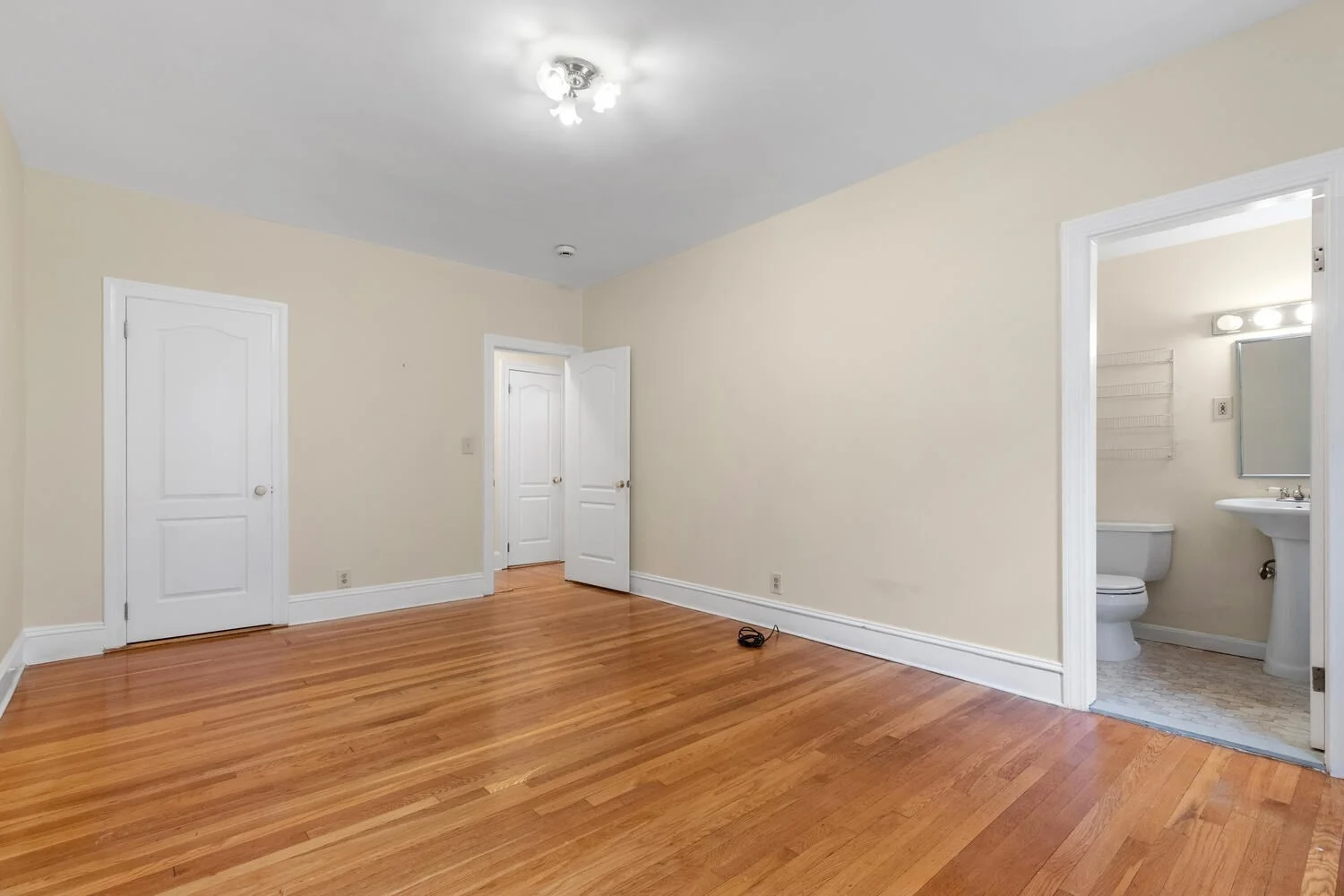 2 bed, 2 bath apartment for rent at 315 Tappan Unit 1, Brookline Hills — photo 18 of 28