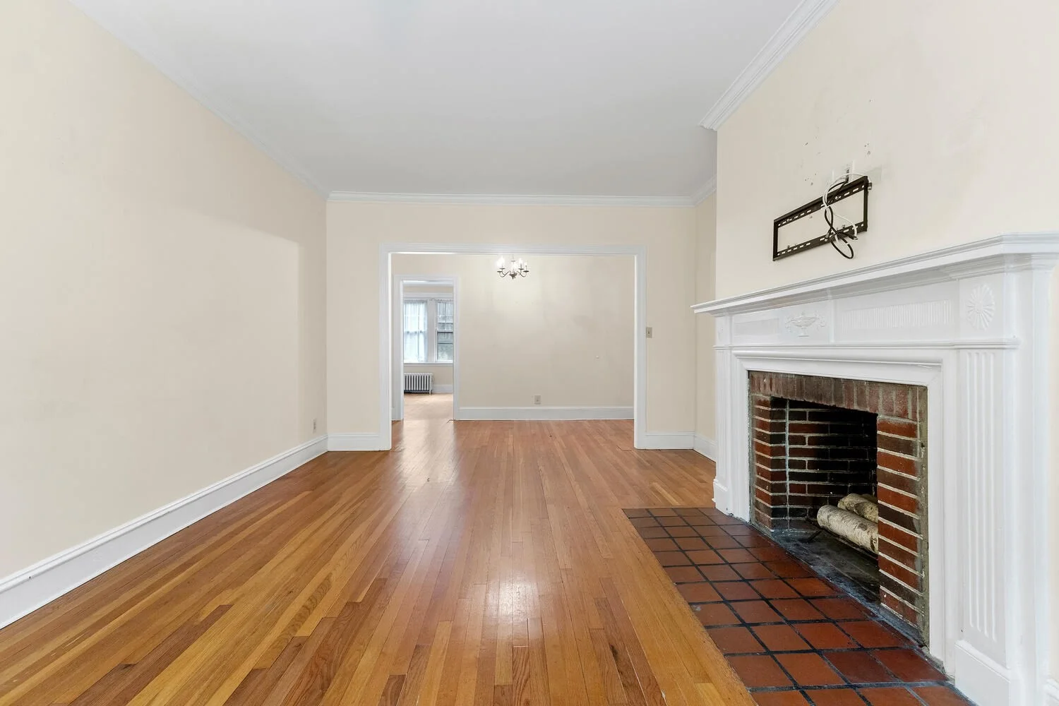 2 bed, 2 bath apartment for rent at 315 Tappan Unit 1, Brookline Hills — photo 6 of 28