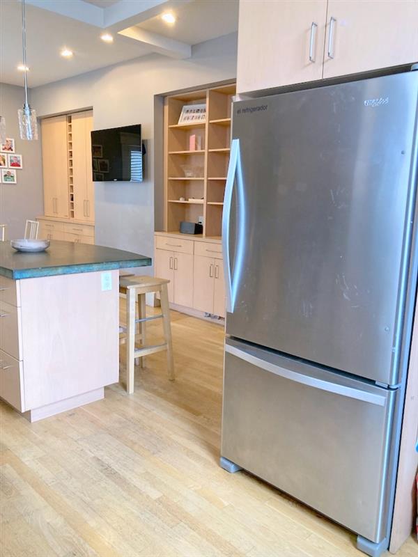 3 bed, 1.5 bath apartment for rent at 315 Windsor St Unit 1, Wellington-Harrington — photo 6 of 33