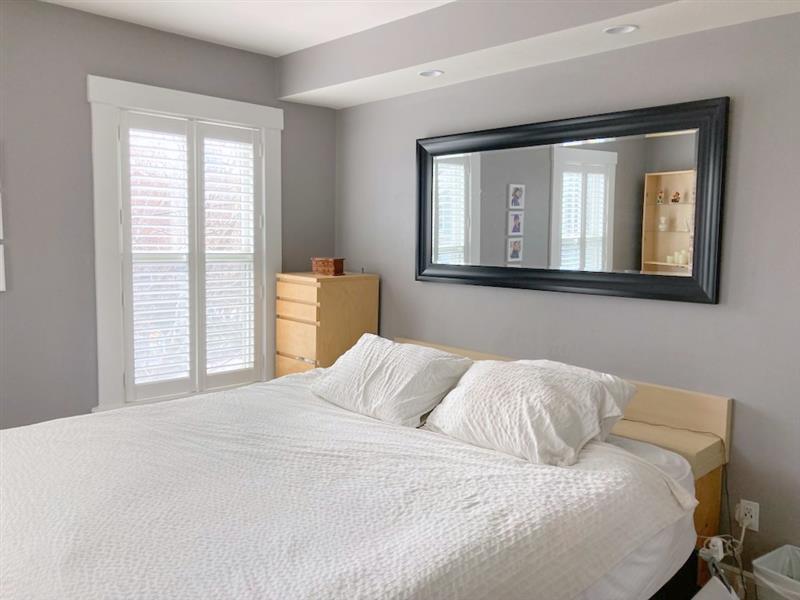 3 bed, 1.5 bath apartment for rent at 315 Windsor St Unit 1, Wellington-Harrington — photo 17 of 33