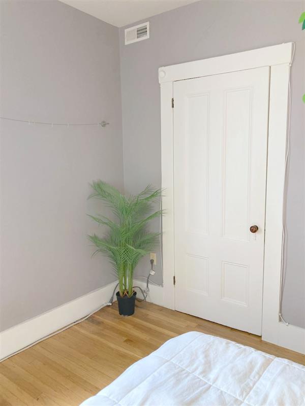 3 bed, 1.5 bath apartment for rent at 315 Windsor St Unit 1, Wellington-Harrington — photo 24 of 33