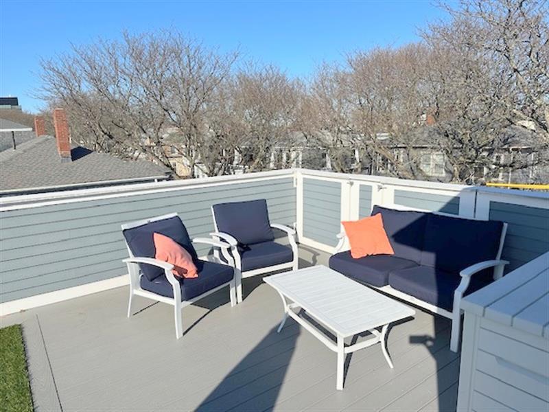 3 bed, 1.5 bath apartment for rent at 315 Windsor St Unit 1, Wellington-Harrington — photo 12 of 33