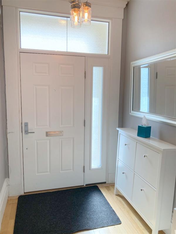 3 bed, 1.5 bath apartment for rent at 315 Windsor St Unit 1, Wellington-Harrington — photo 10 of 33