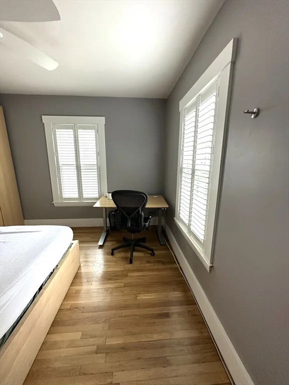 3 bed, 1 bath apartment for rent at 315 Windsor St Unit 315, Wellington-Harrington — photo 19 of 23