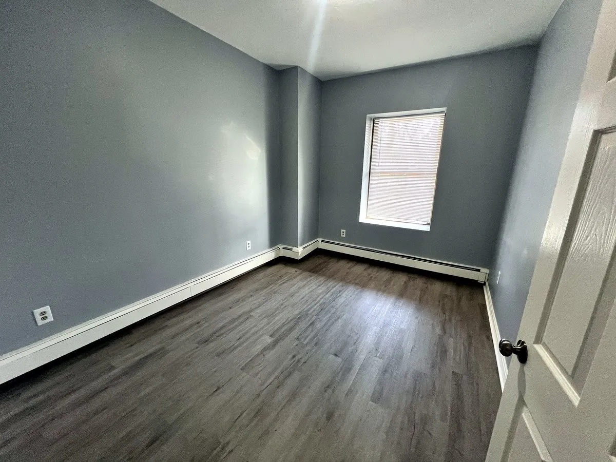 3 bed, 1 bath apartment for rent at 3150 Washington St Unit 2, Jamaica Plain — photo 3 of 5