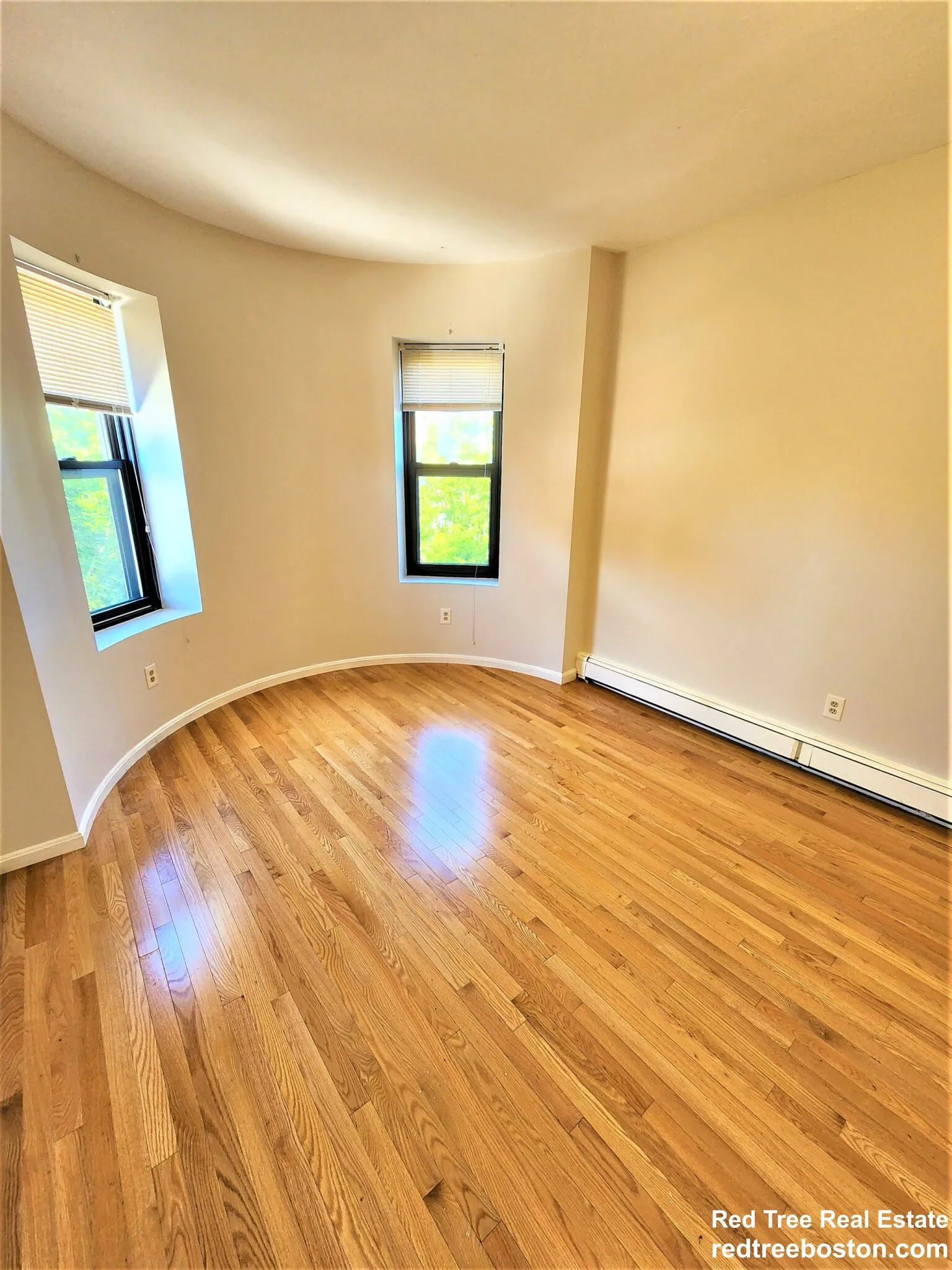3 bed, 1.5 bath apartment for rent at 3150 Washington St Unit 3, Jamaica Plain — photo 2 of 15