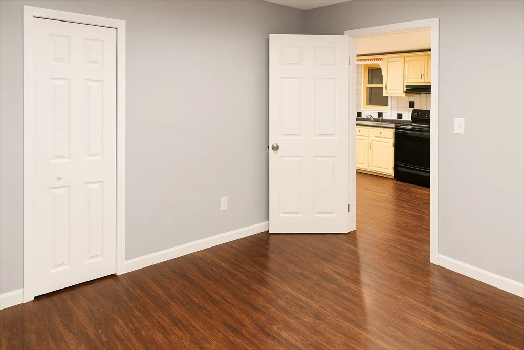 2 bed, 1 bath apartment for rent at 315R Weir St Unit R, Taunton — photo 4 of 8