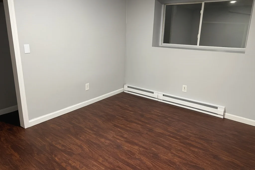 2 bed, 1 bath apartment for rent at 315R Weir St Unit R, Taunton — photo 8 of 8