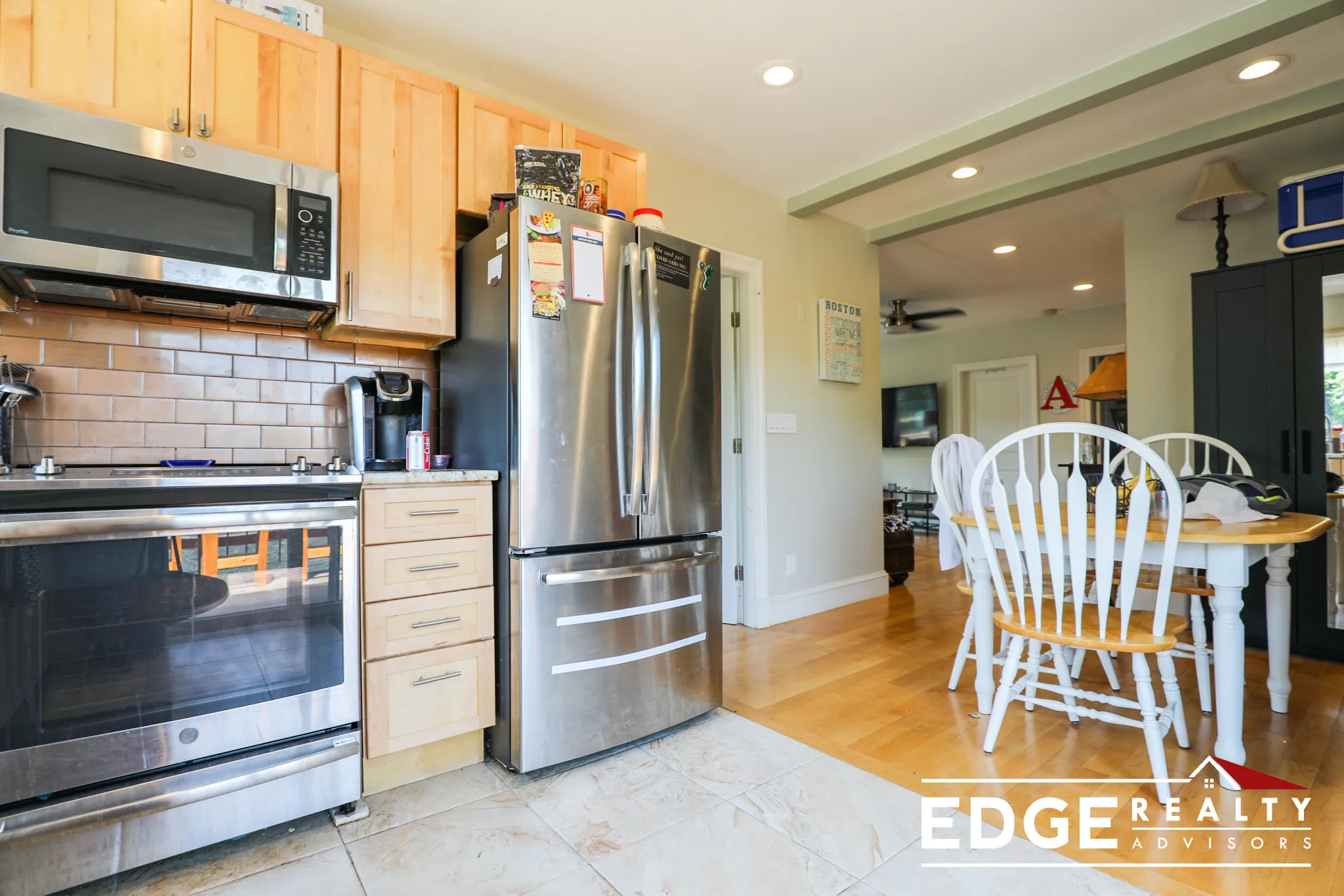 3 bed, 1 bath apartment for rent at 316 North Harvard St Unit 2, Allston — photo 4 of 10