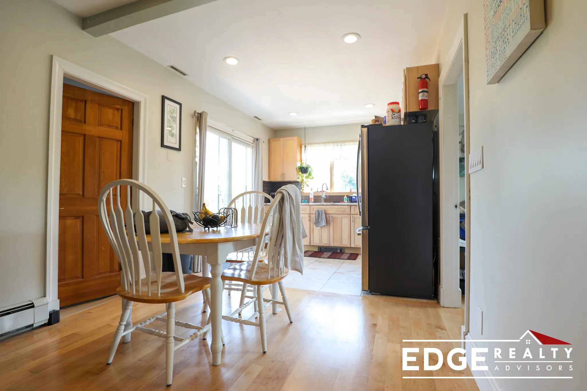 3 bed, 1 bath apartment for rent at 316 North Harvard St Unit 2, Allston — photo 2 of 10