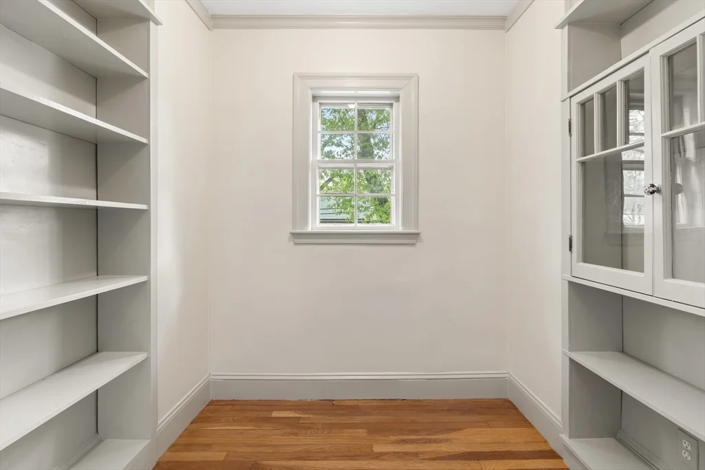 3 bed, 2 bath apartment for rent at 316 Russett Rd, Chestnut Hill — photo 17 of 38