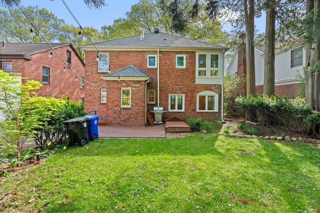 3 bed, 2 bath apartment for rent at 316 Russett Rd, Chestnut Hill — photo 34 of 38
