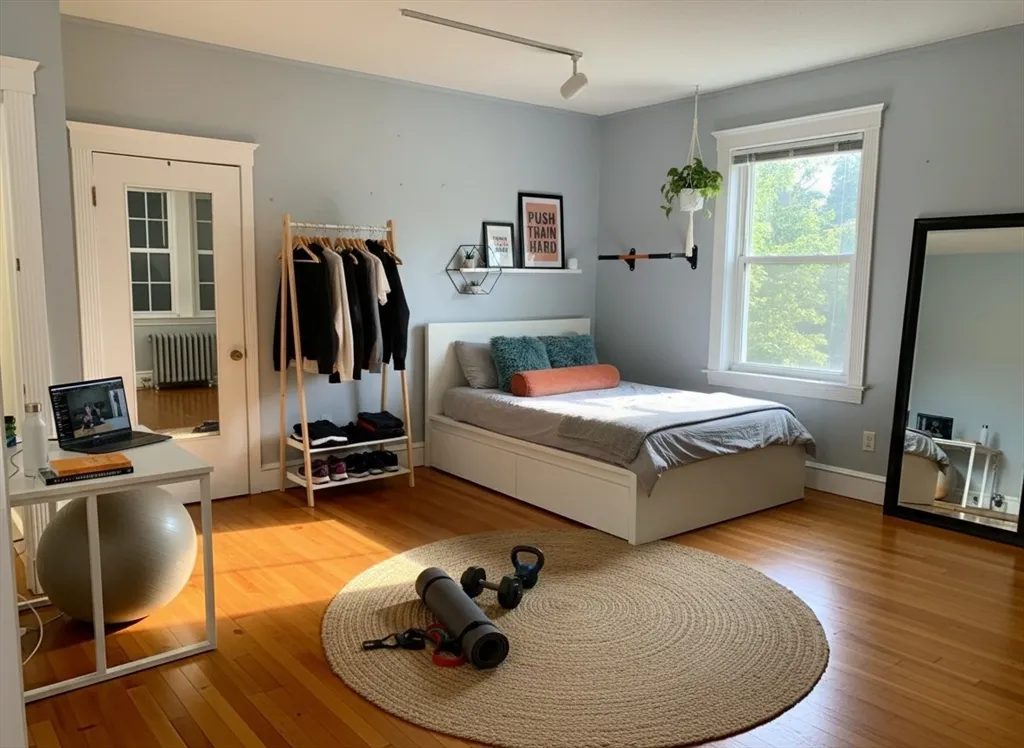3 bed, 1 bath apartment for rent at 316 Saint Paul St Unit 5, North Brookline — photo 4 of 7