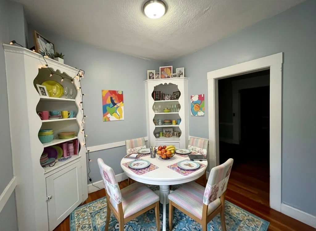 3 bed, 1 bath apartment for rent at 316 Saint Paul St Unit 5, North Brookline — photo 6 of 7