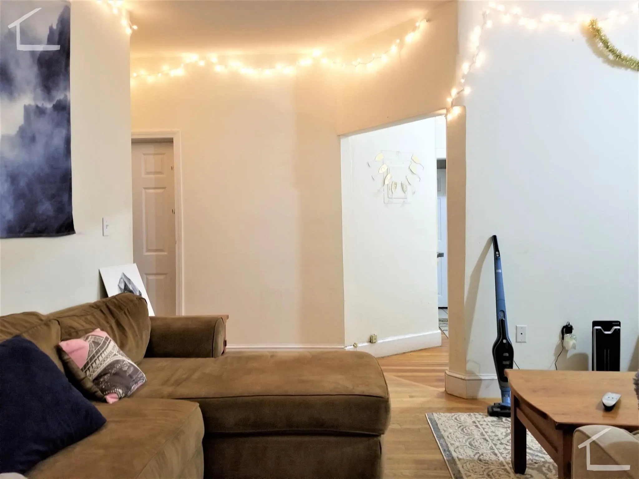 4 bed, 1 bath apartment for rent at 316 Saint Paul St Unit 7, North Brookline — photo 3 of 8