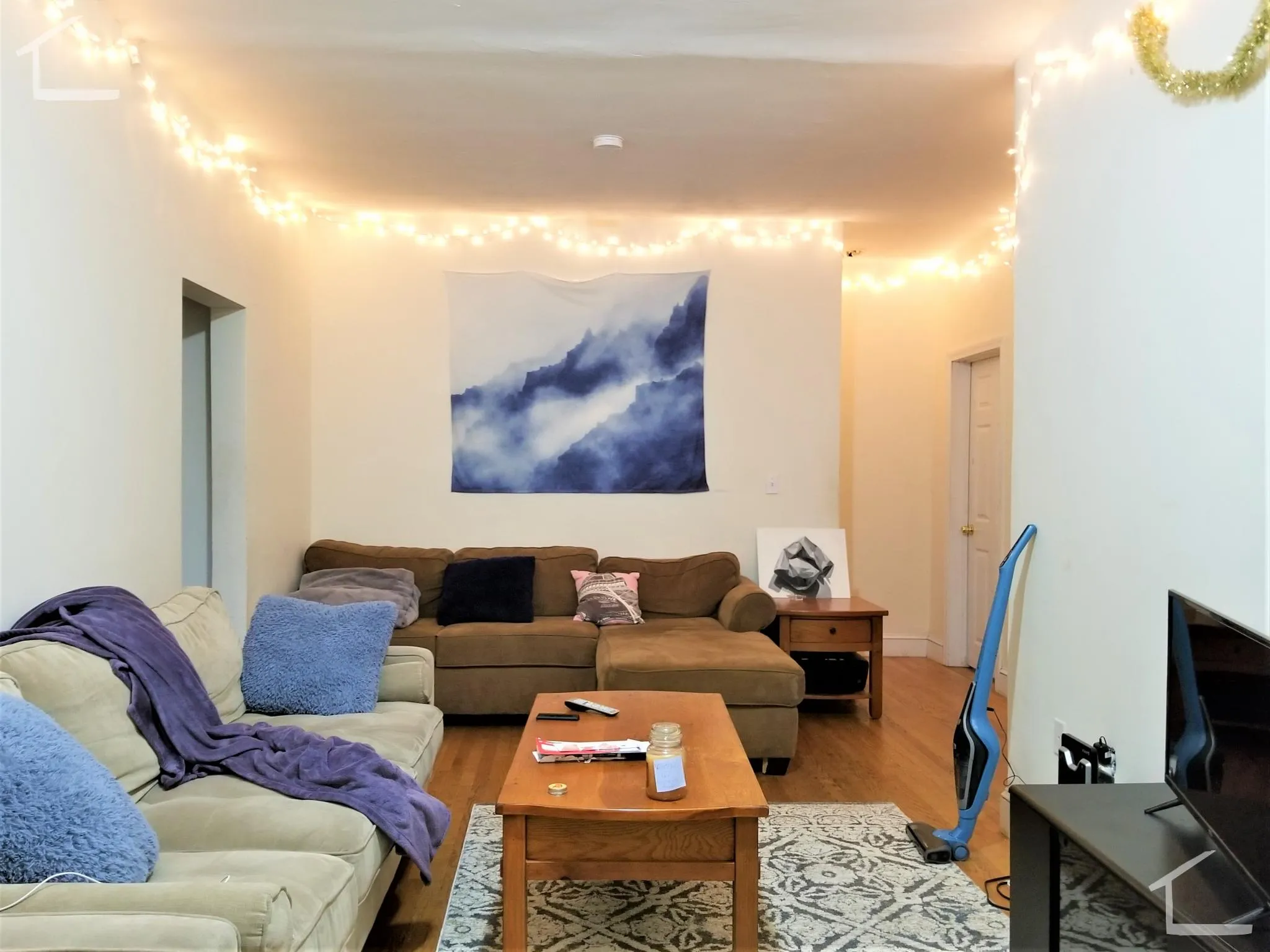 4 bed, 1 bath apartment for rent at 316 Saint Paul St Unit 7, North Brookline