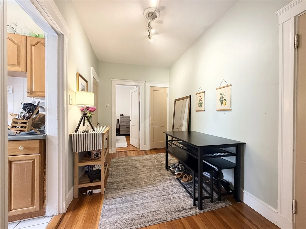 2 bed, 1 bath apartment for rent at 316 Summit Ave Unit 5, Brighton — photo 5 of 12