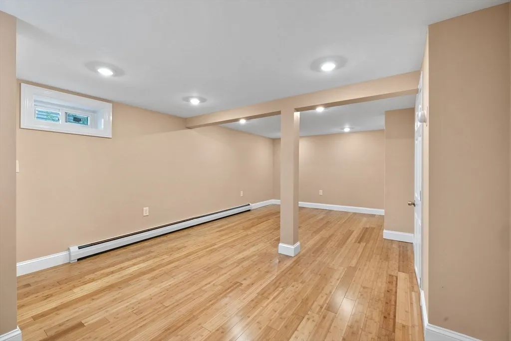 3 bed, 2 bath apartment for rent at 316 Vane Unit 1, Revere — photo 17 of 24