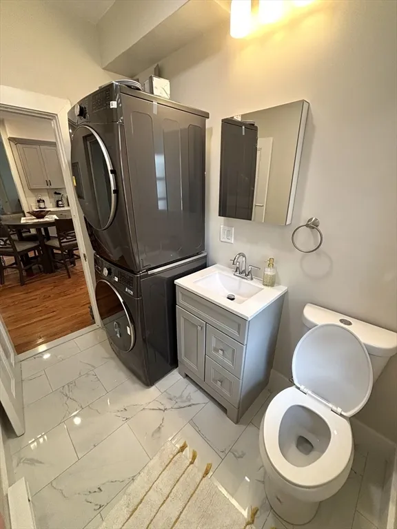 3 bed, 1.5 bath apartment for rent at 316 Western Ave Unit 1, Riverside — photo 3 of 20