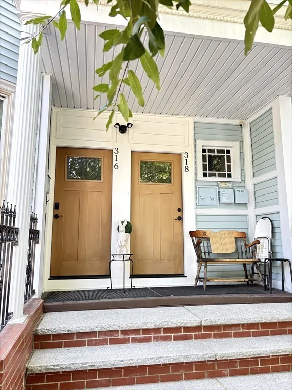 3 bed, 1.5 bath apartment for rent at 316 Western Ave Unit 1, Riverside — photo 15 of 20