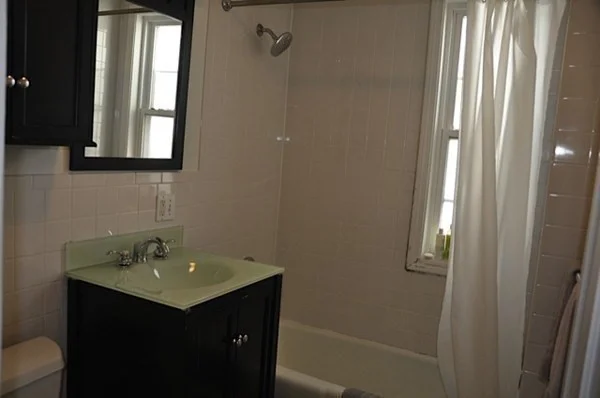 3 bed, 1 bath apartment for rent at 317 Cardinal Medeiros Ave Unit 2, Kendall Square — photo 9 of 13