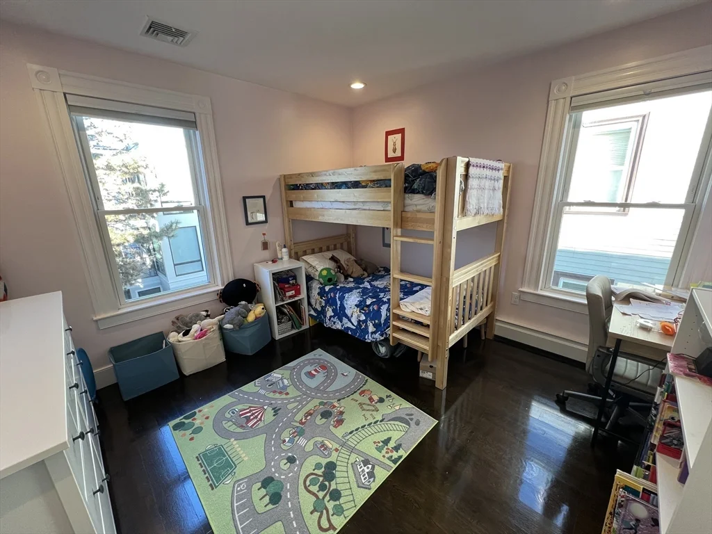 3 bed, 2 bath apartment for rent at 317 Cardinal Medeiros Ave Unit 3, Kendall Square — photo 10 of 15