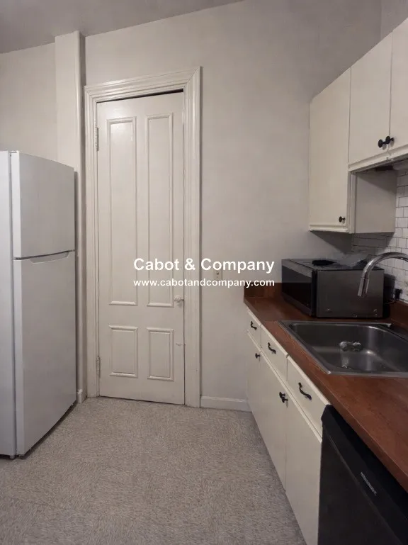 2 bed, 1 bath apartment for rent at 317 Commonwealth Ave Unit 1R, Back Bay — photo 8 of 9